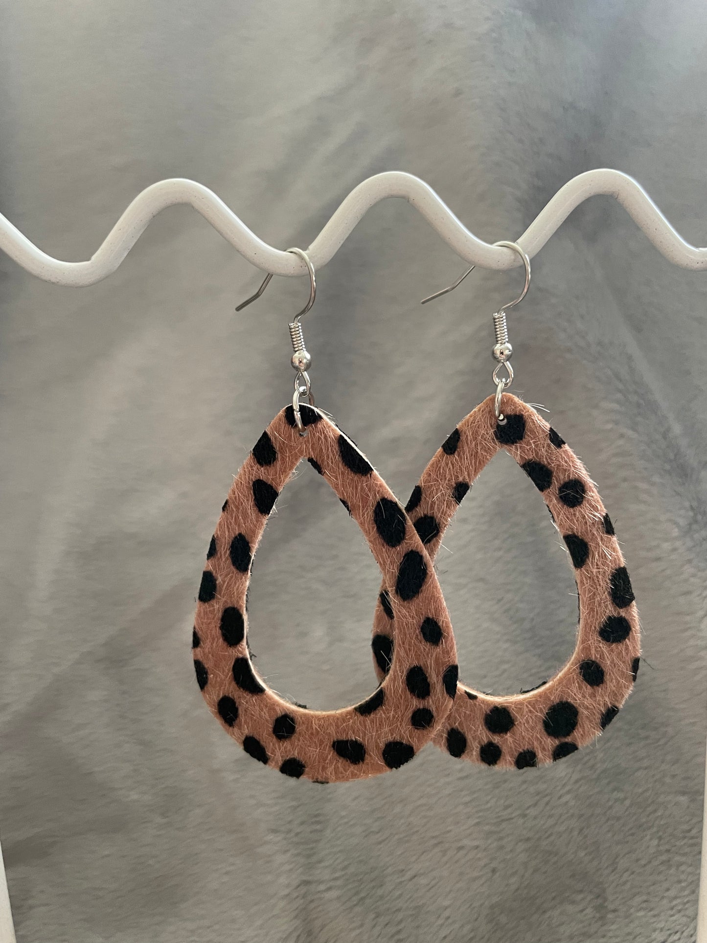 Open teardrop