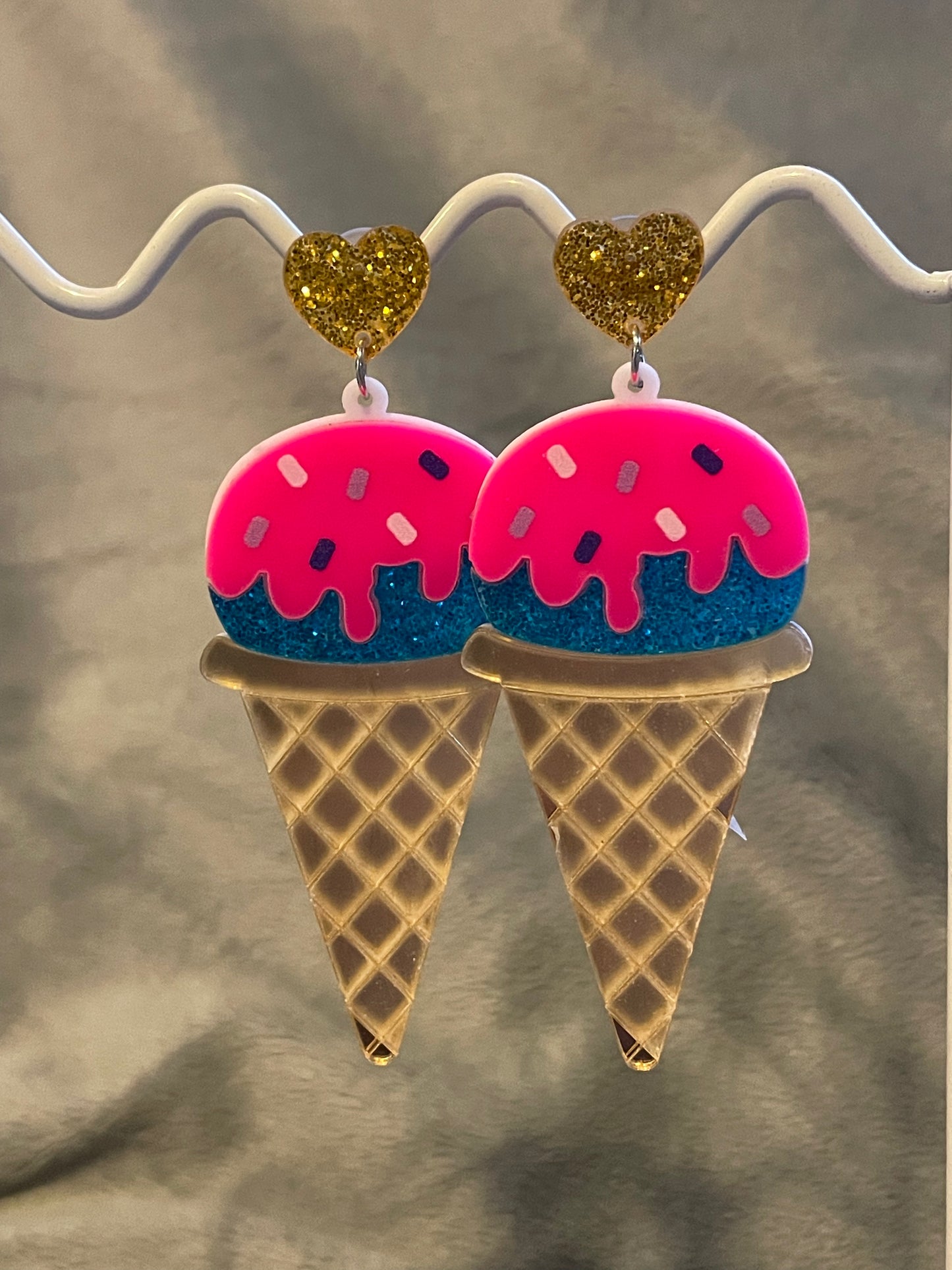 Ice cream dangles