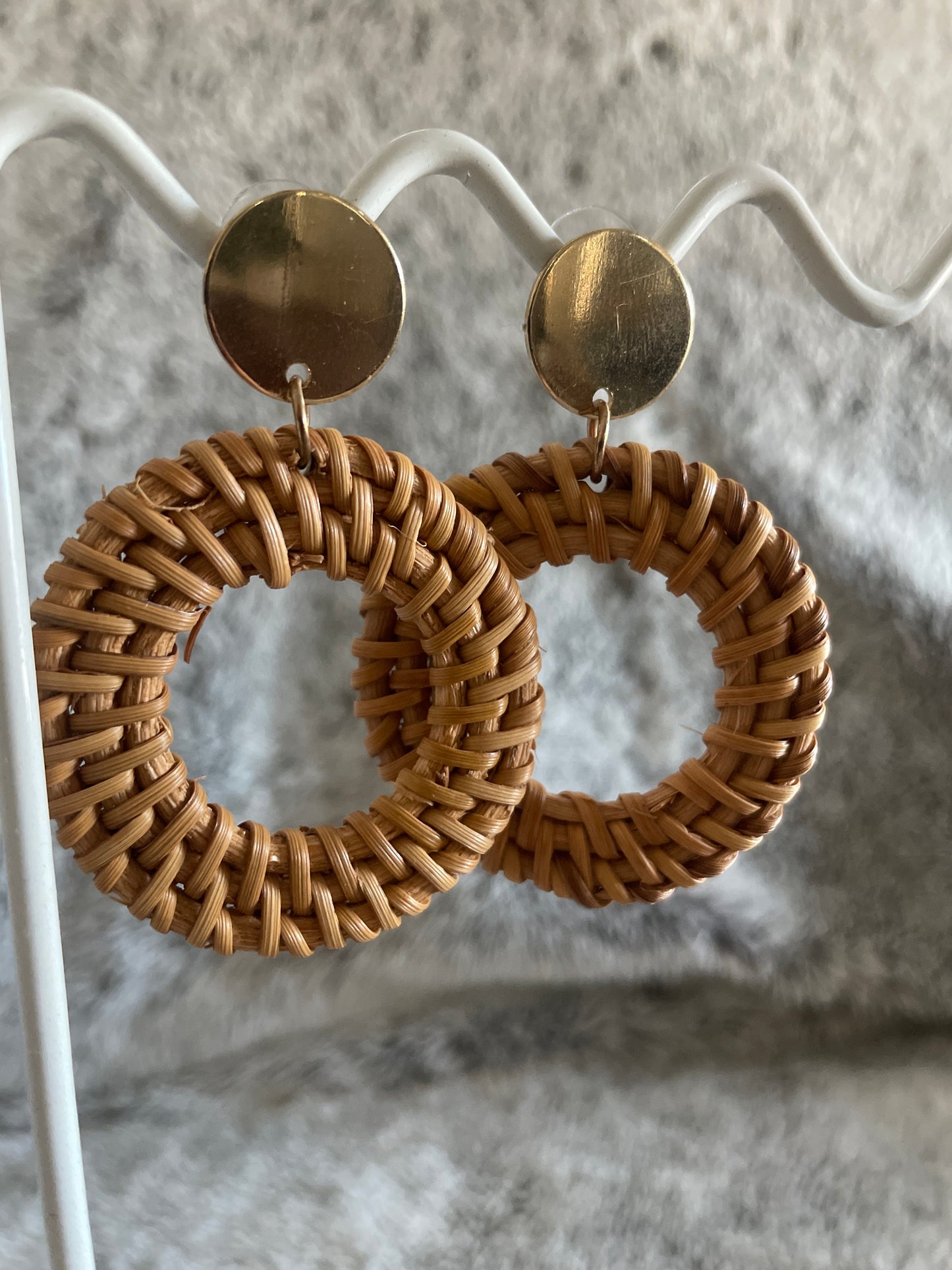 Hollow weave