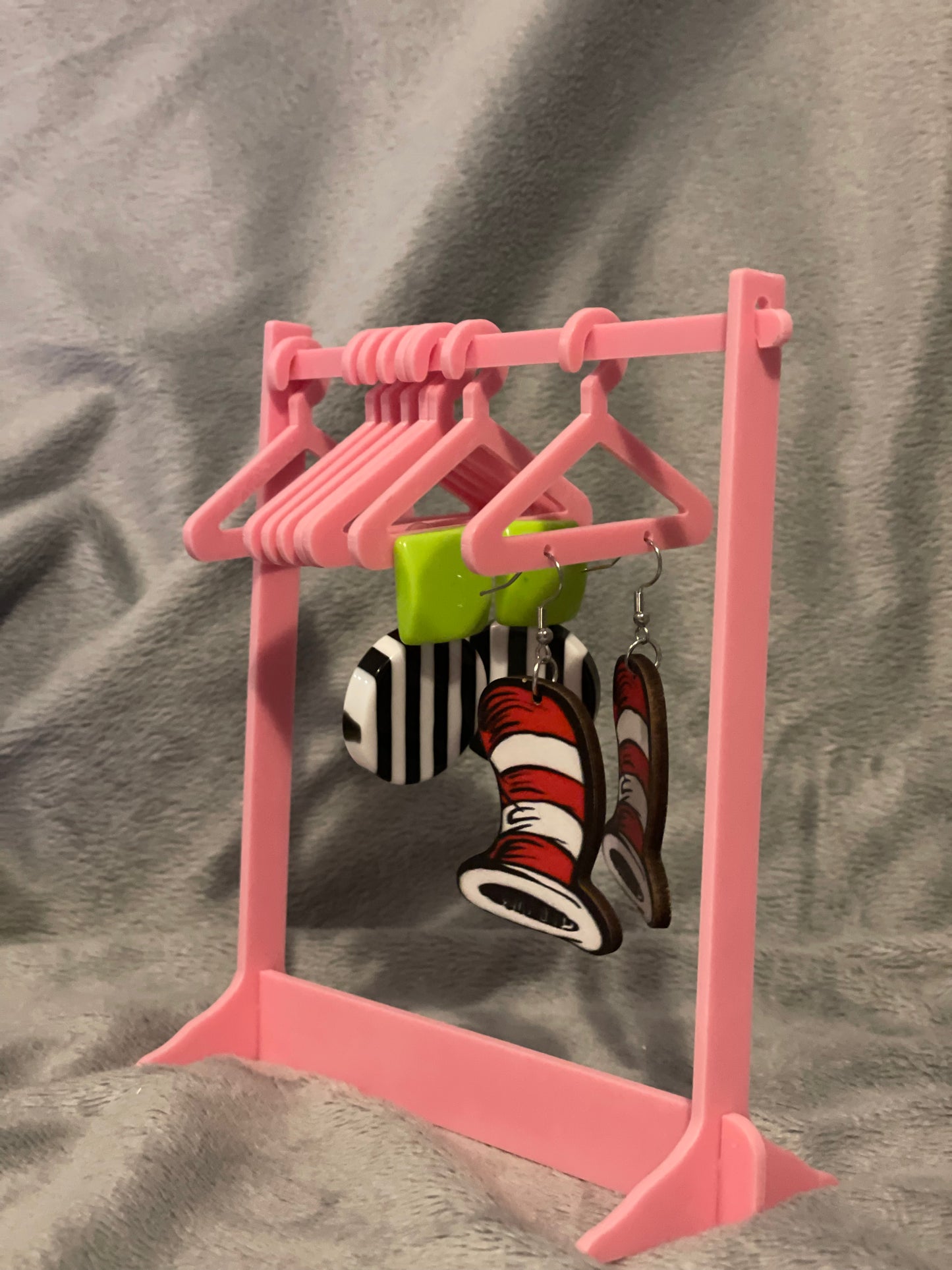 Weekly earring organiser (pink)
