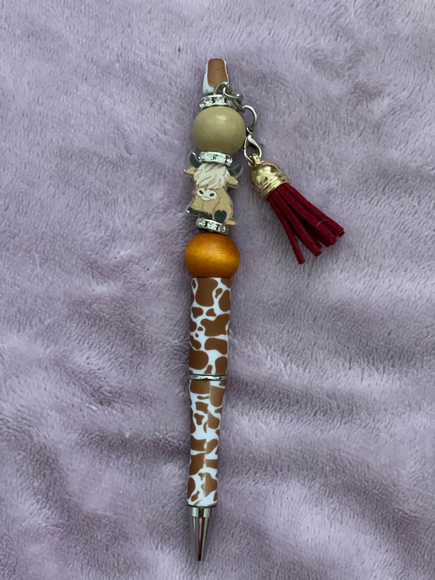 Cow print pen