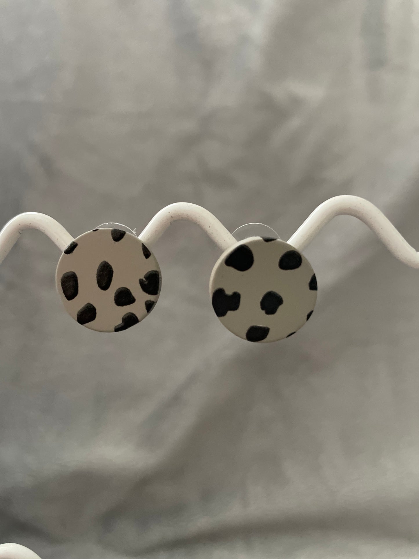 2 tone studs