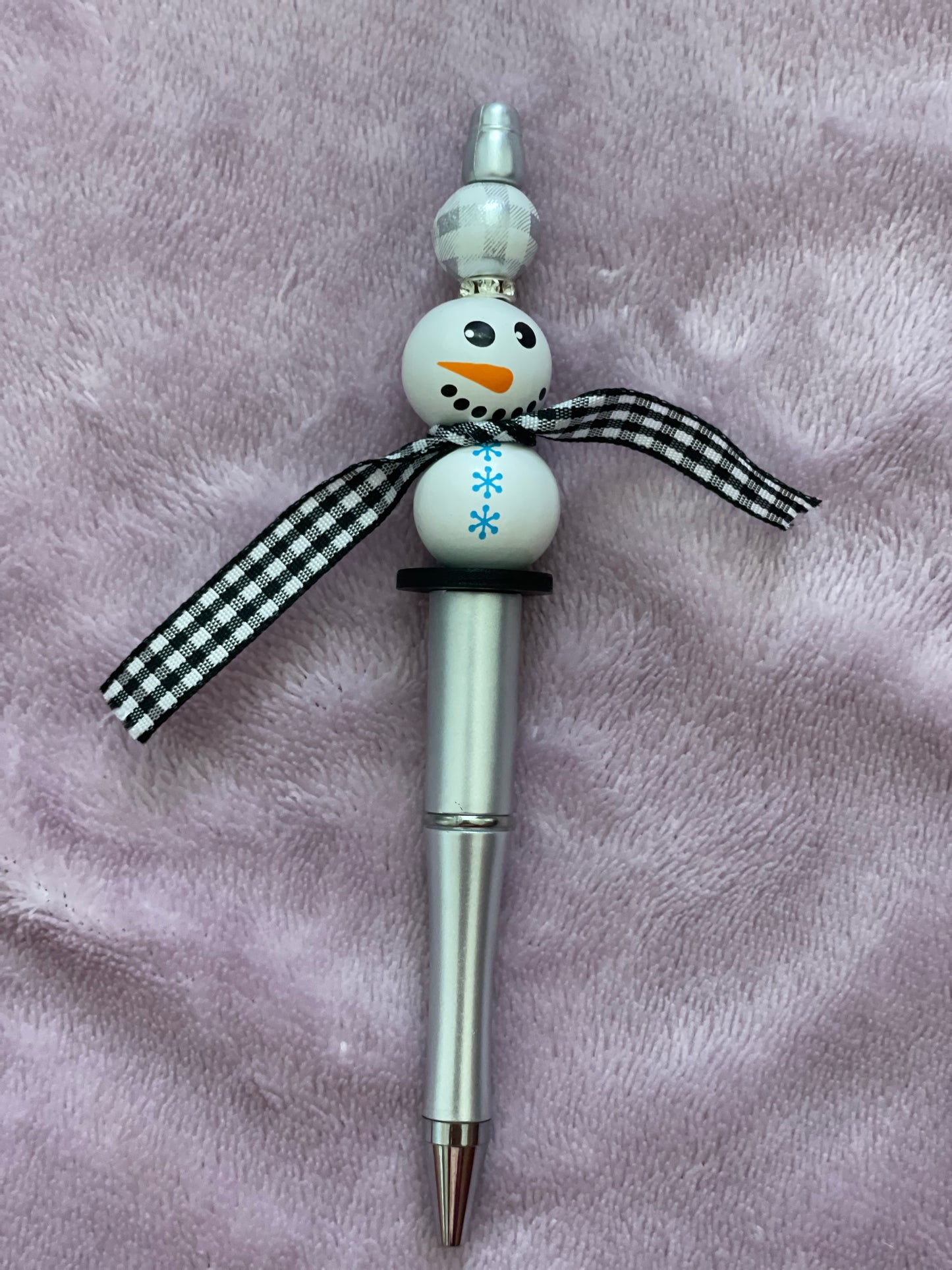 Snowman pen 8