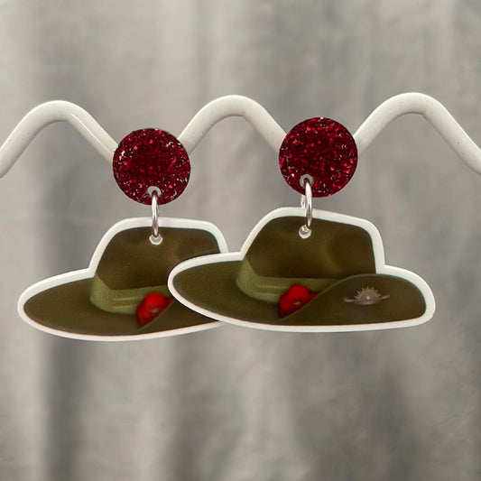 Large slouch dangles